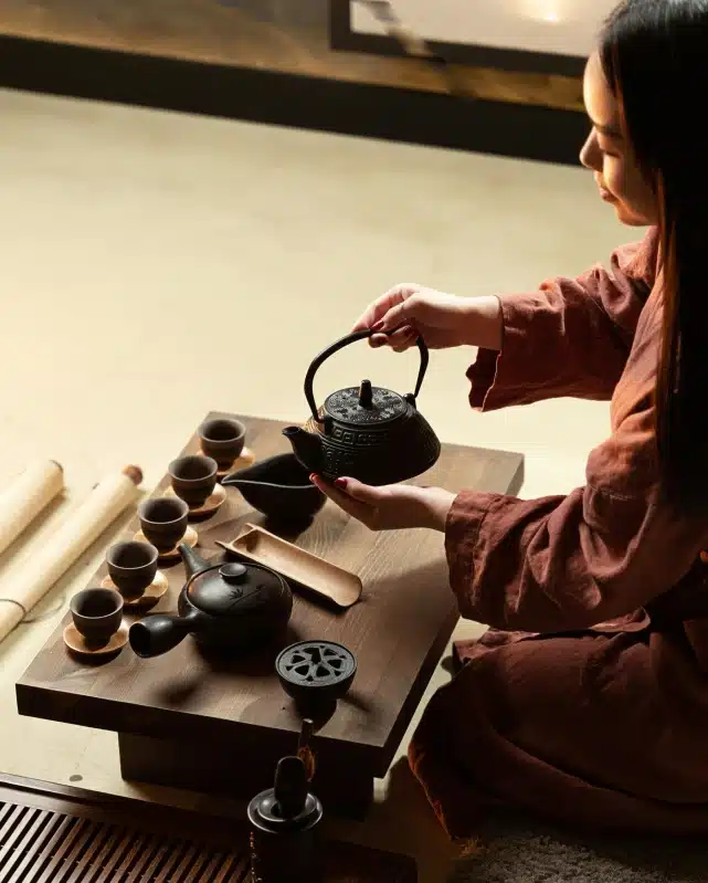 A group of women phtoo